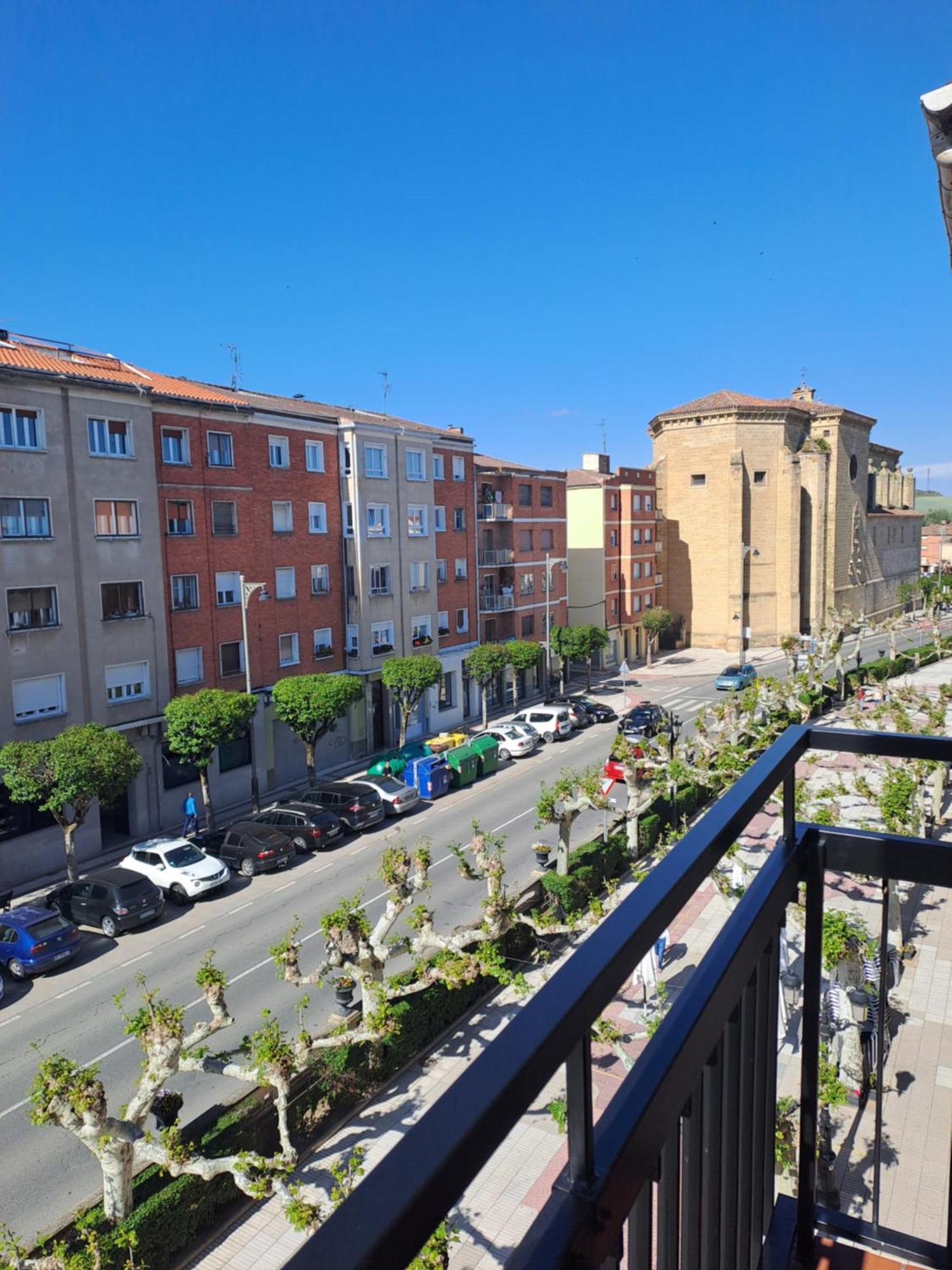 Apartamentos El Conde Santo Domingo De La Calzada Dış mekan fotoğraf
