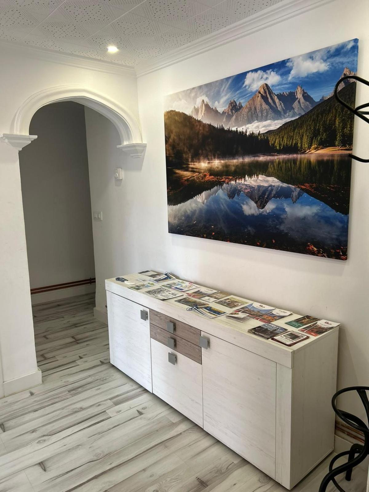 Apartamentos El Conde Santo Domingo De La Calzada Dış mekan fotoğraf