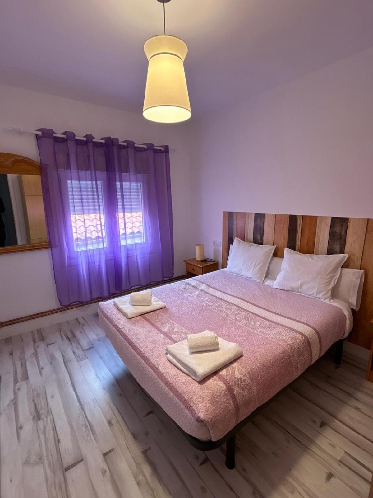 Apartamentos El Conde Santo Domingo De La Calzada Dış mekan fotoğraf